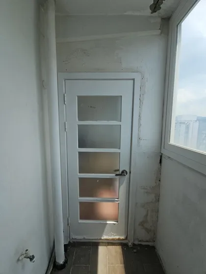 베란다 중문교체 현장사진 1 교체 전 기존 중문